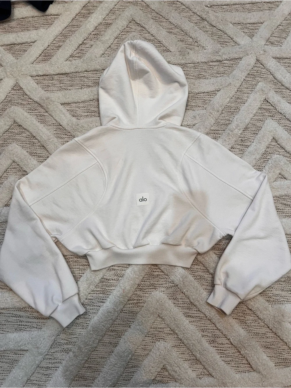 ALO Hoodie Sweet Escape Ivory Cream Size Small Hooded Excellent Condition - Picture 5 of 9